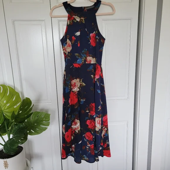 Suzy Shier | Dresses | Floral Garden Party Wedding Guest Dress High  Neckline Hilow Hem Suzy Shier S | Poshmark